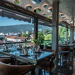 Bushi & Hotel Skopje